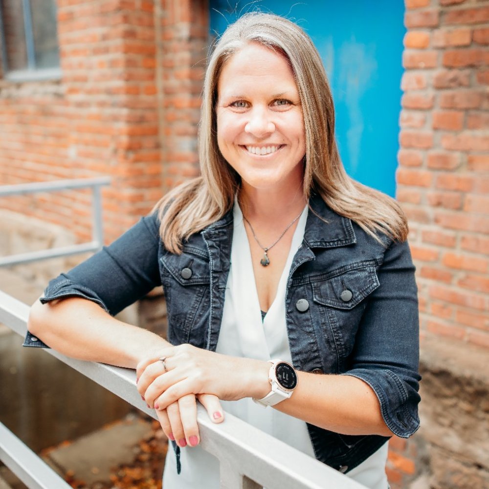 Meet your Posher, Carolyn